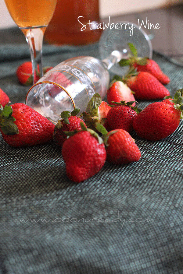 How to make strawberry wine